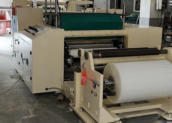 消光分切機(jī)，牛奶盒熱封條薄膜分切機(jī)