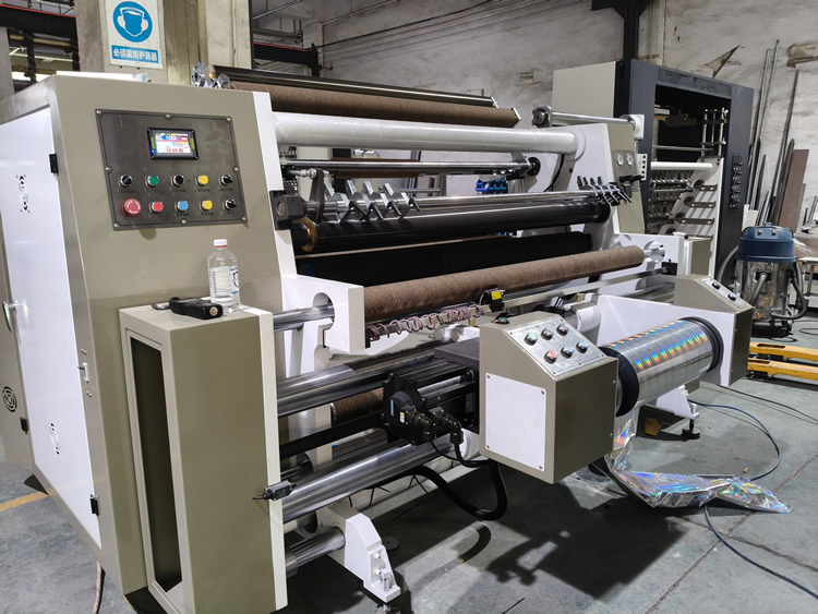 1600型BOPP薄膜高速分切機(jī)