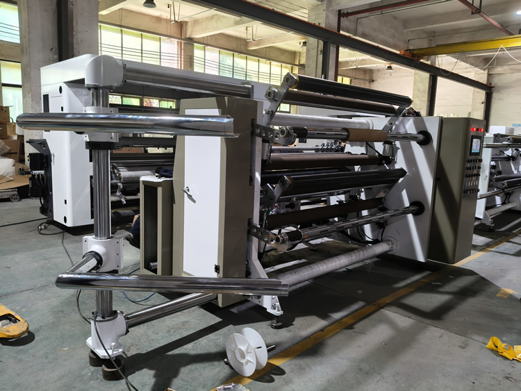 1600型高速分切機(jī)調(diào)式 1600型高速分切機(jī)調(diào)式